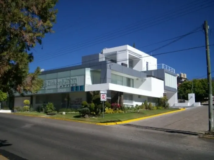 EDIFICIO DE TECNOLOGÍA Y OFICINAS  ZIRKONZHAN MÉXICO, IRAPUATO, GTO.